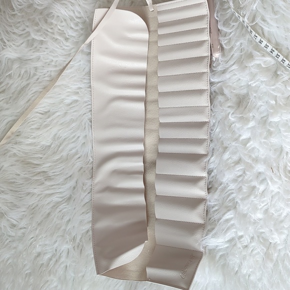 ColourPop Brushes, Brush Roll & Blush - Picture 4 of 7